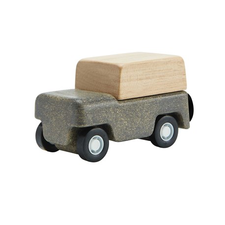 מכונית קטנה אפורה מעץ